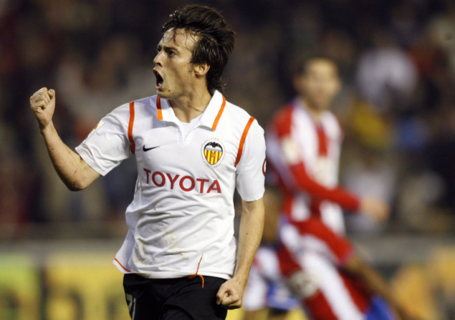 David Silva celebra un gol con el Valencia CF.
