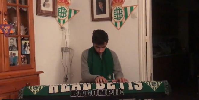 Interpretación a piano del Himno del Betis.