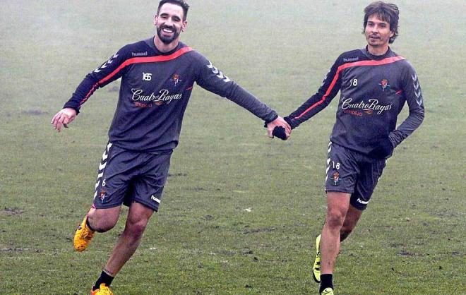 Borja Fernández y Álvaro Rubio, en un entrenamiento del Real Valladolid en el año 2016.