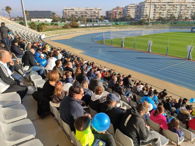 Entreno puerta abierta en el estadio de atletismo Ciudad de Málaga, hace unos años.