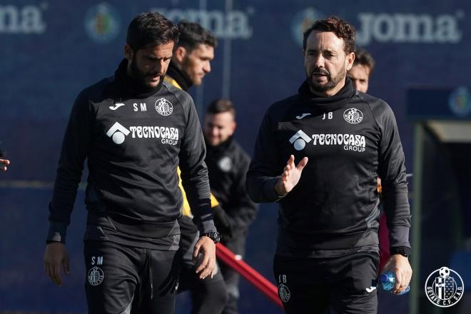 Bordalás, en un entrenamiento del Getafe (Foto: Getafe).