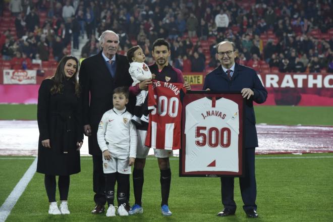Homenaje a Jesús Navas por sus 500 partidos oficiales con el Sevilla. (Foto: Kiko Hurtado).