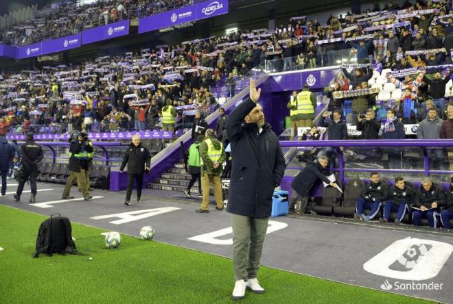 Sergio saluda a la afición antes del partido ante el Leganés (Foto: LaLiga).