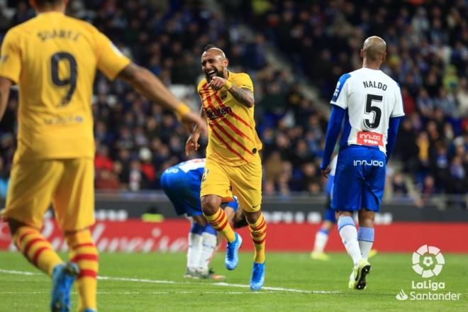 Arturo Vidal celebra su gol ante el Espanyol.