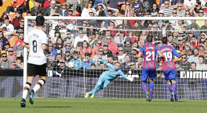 Jaume en el Valencia - Éibar (Foto: David González).