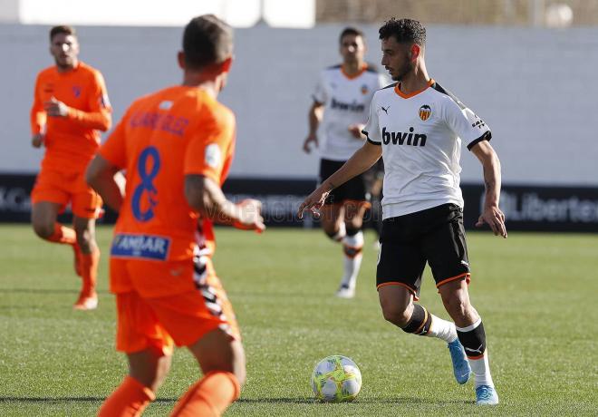 Vicente Esquerdo con el Valencia CF Mestalla (Foto: Valencia CF)