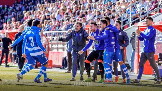 Los jugadores del Dépor celebran con el banquillo el gol de Somma ante el Numancia (Foto: RCD).