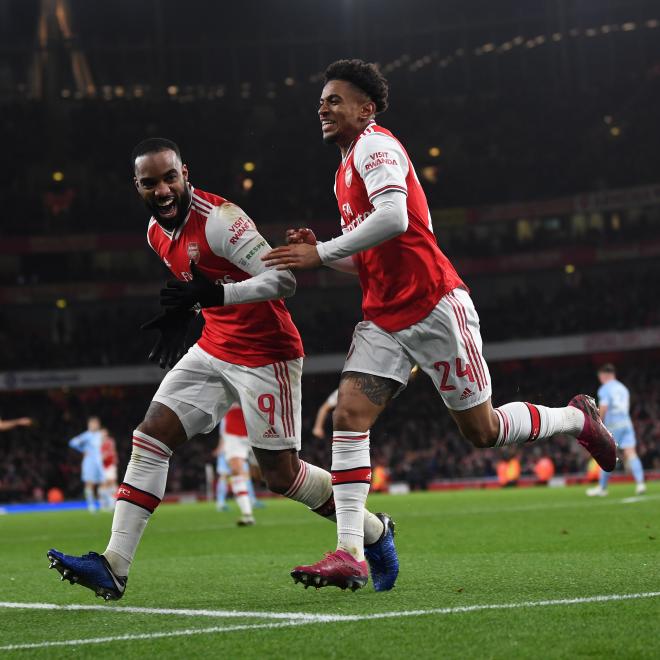 El Arsenal ganó en el Emirates con gol de Nélson.