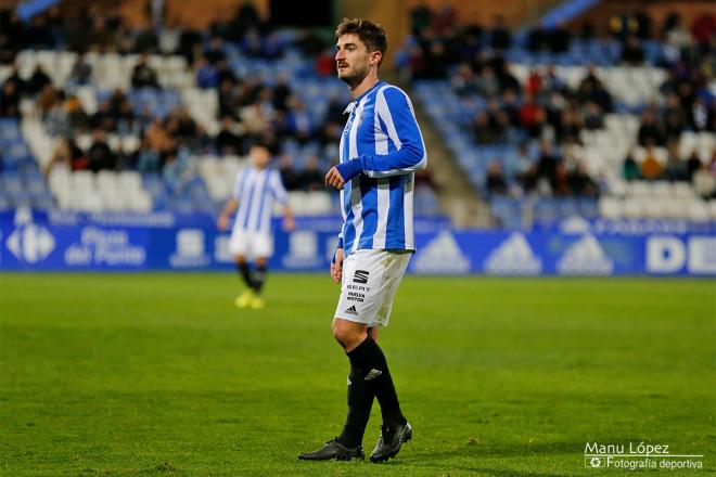 Quique Rivero, en el pasado partido contra el Cádiz B. (Manu López / Albiazules.es).