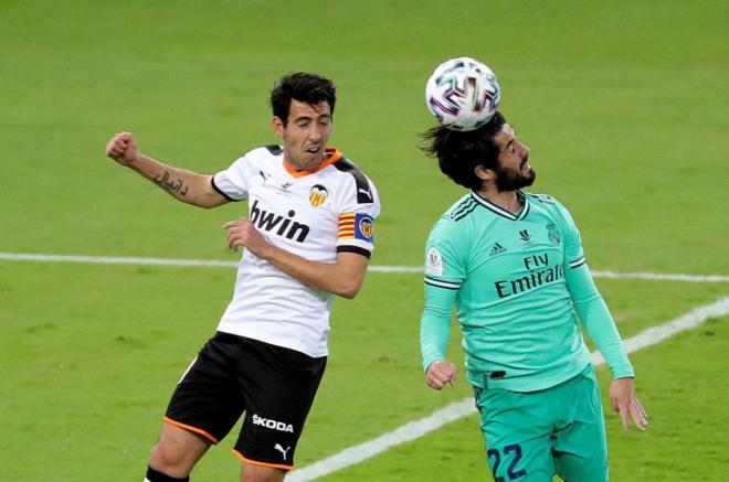 Parejo anotó en la Supercopa y el VARdict mostró las imágenes (Foto: EFE)