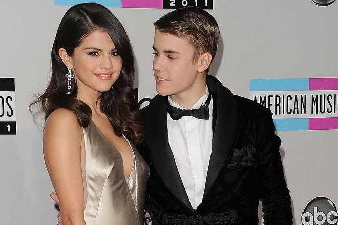 Selena Gomez y Justin Bieber en los AMA 2011