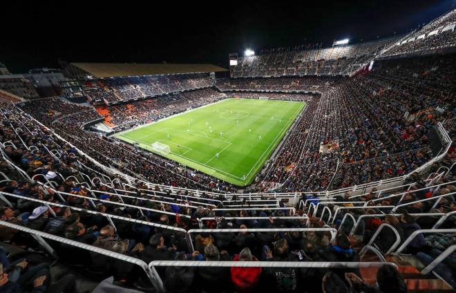 Afición del Valencia CF en Mestalla (Foto: Lázaro de la Peña / VCF)