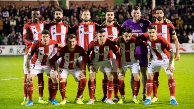 El once rojiblanco en Las Llanas, plagado de titulares (Foto: Athletic Club).