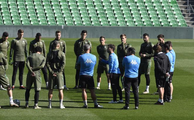 Entrenamiento del Betis en la presente semana. (Foto: Kiko Hurtado).