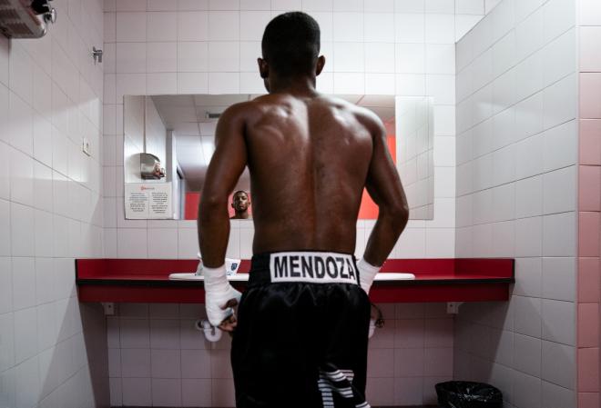 El gasteitzarra Fran Mendoza sigue invicto como boxeador profesional (Foto: Pedro Luis Ajuriaguerra).