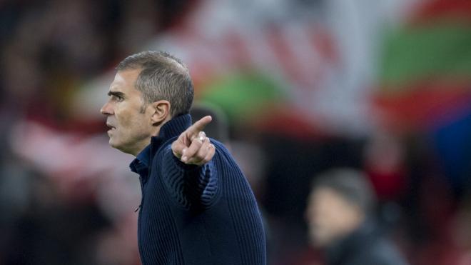 Gaizka Garitano da órdenes durante un partido (Foto: Athletic Club).