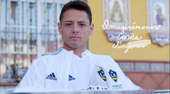 Chicharito, en el vídeo de bienvenida de LA Galaxy.