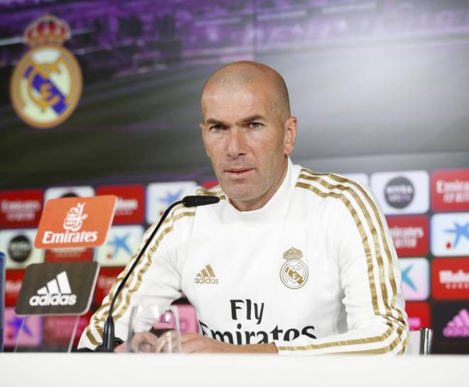 Zidane, en sala de prensa (Foto: EFE).
