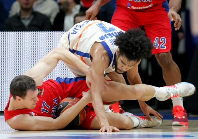 El CSKA de Moscú venció en su cancha al Valencia Basket merced a su mayor acierto en los minutos fin