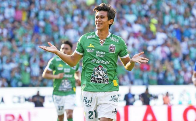 El mexicano José Juan Macías puede ser el nuevo refuerzo de la Real Sociedad.