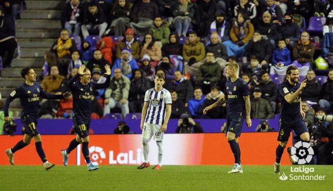 Toni Villa, durante la celebración del Real Madrid del gol de la victoria (Foto: LaLiga).