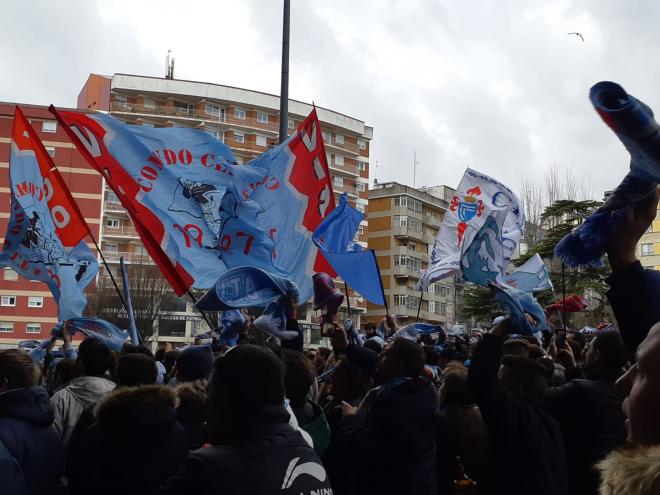 Aficionados del Celta, en ´los aledaños de Balaídos (Foto: RCCV).