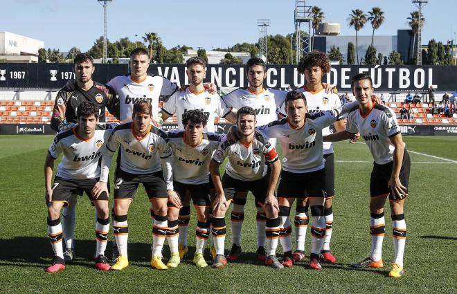 Un once titular del Valencia CF Mestalla esta temporada (Foto: Valencia CF).