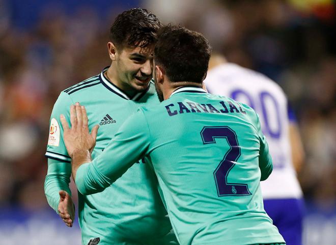 Brahim y Carvajal celebran el 0-4 del Real Madrid en Zaragoza.