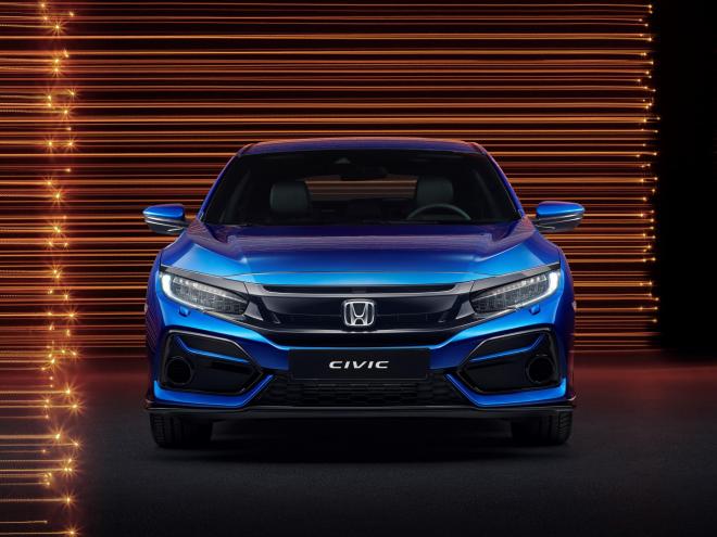 Imagen frontal del Honda Civic 2020.