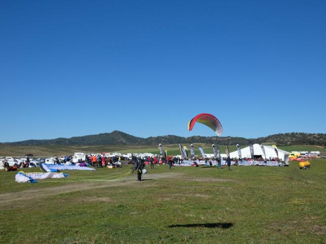 XXIV Concentración de paramotores y Feria del Vuelo 'Las Candelas'