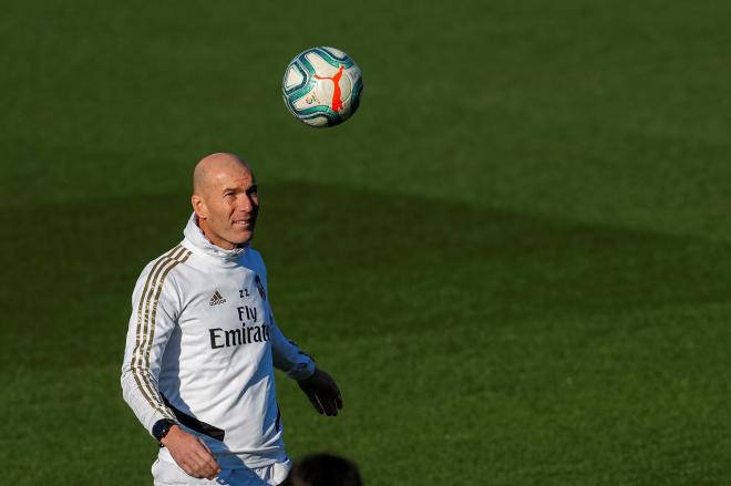 Zidane, en un entrenamiento del Real Madrid.