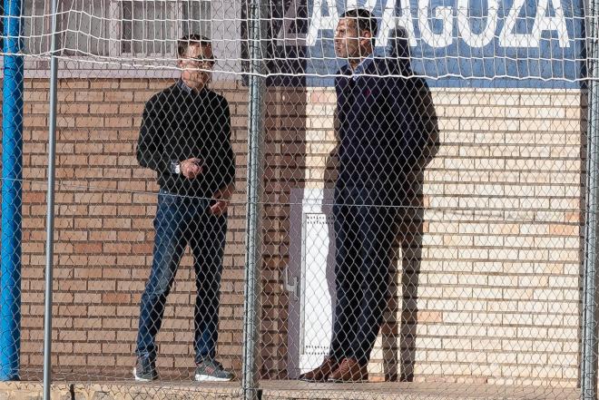 Gustavo Poyet, junto a Belsué, en la Ciudad Deportiva (Foto: Daniel Marzo).