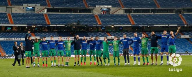 La plantilla de la Real Sociedad agradece su apoyo a la afición (Foto: LaLiga).