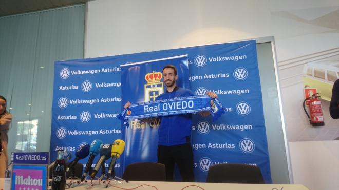 Sebas Coris, en su presentación como nuevo jugador del Real Oviedo.