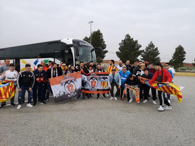 Afición del Valencia camino de Getafe