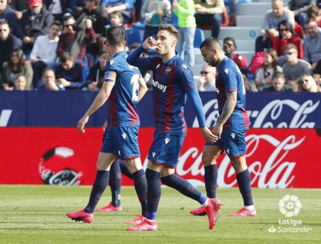 Rubén Rochina celebra su gol ante el CD Leganés en el Ciutat de València. (Foto: LaLiga)