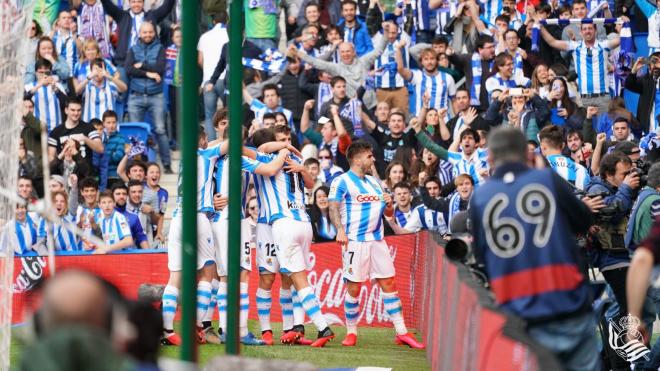 Portu celebra con la grada su gol al Athletic la pasada temporada (Foto: LaLiga).
