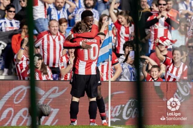 Iñaki Williams y Muniain celebran el gol del Athletic a la Real (Foto: LaLiga).
