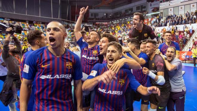 El Barça Lassa, festejando el título de Copa de la temporada pasada (Foto: EFE).
