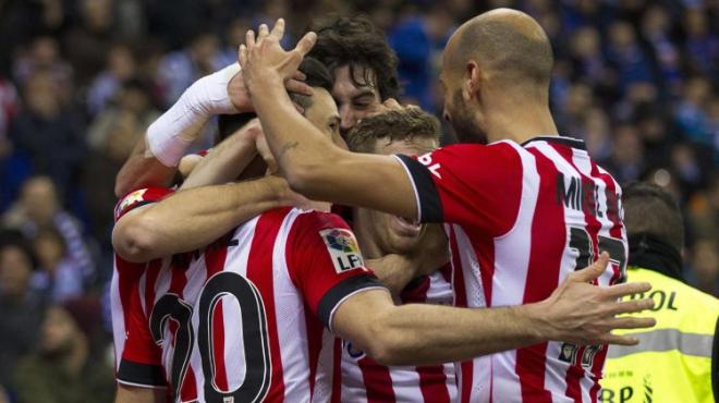 Los jugadores del Athletic celebran el pase a la final de 2015