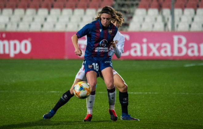 Eva Navarro, durante un partido. (Foto: Levante UD)