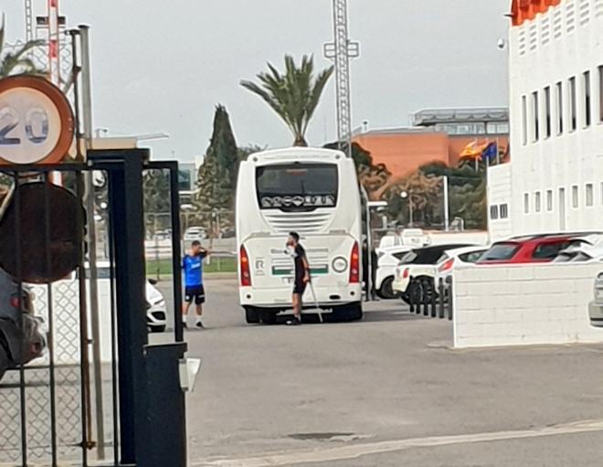 Garay vuelve a Paterna tras su operación de rodilla (Foto: RadioEsport)