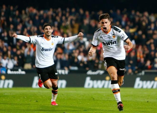 Gabriel Paulista anota su primer gol con la camiseta del Valencia CF y Guedes le sigue (Foto: Instagram)