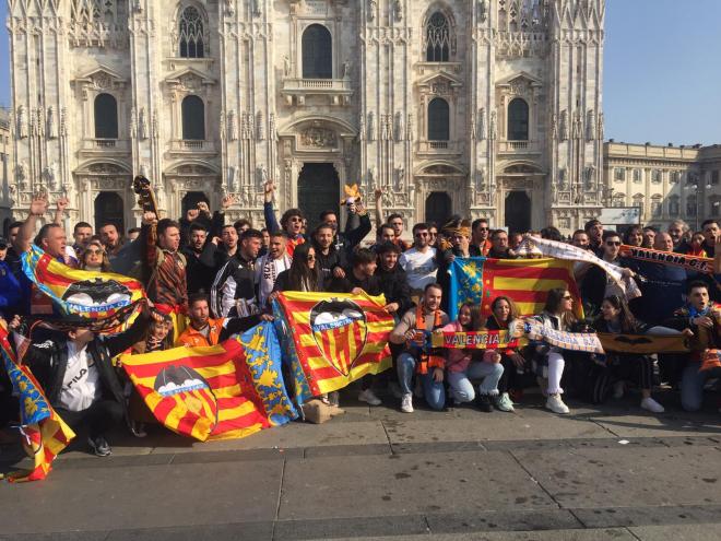 Los aficionados del Valencia en Milán y el protocolo con el coronavirus