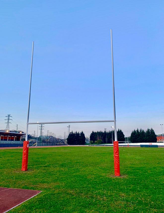 El nuevo espacio para el rugby se sitúa en el interior de la pista de atletismo de Zorrotza.