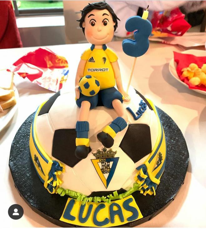 La tarta de cumpleaños del pequeño Lucas.