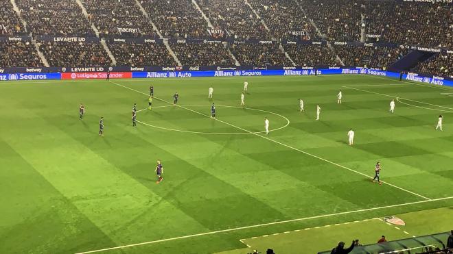 Momentos previos al inicio del Levante-Real Madrid.