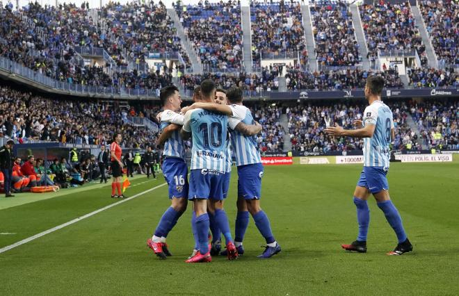 El equipo, celebrando el gol de Tete Morente (Foto: Germán Pozo).