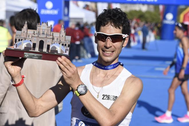 Javi Guerra consigue la mínima olímpica en el Zurich Maratón de Sevilla 2020 (Foto: Kiko Hurtado