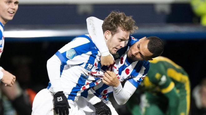 Halilovic celebra su gol con el Heereveen ante el ADO Den Haag.